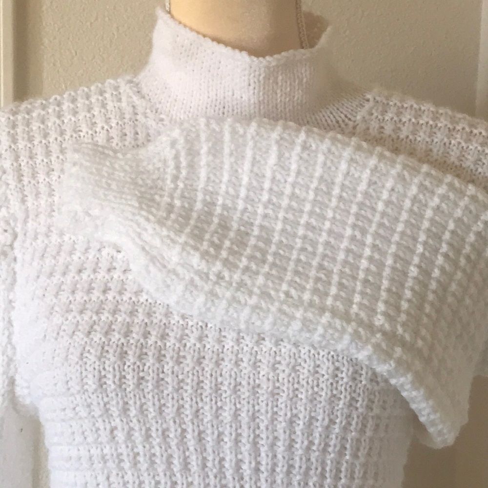 Crochet 🧶 Sweater - Picture 3 of 8